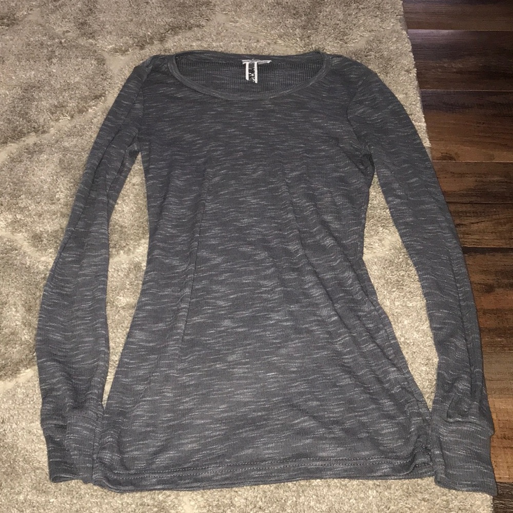 Never worn BKE long sleeve